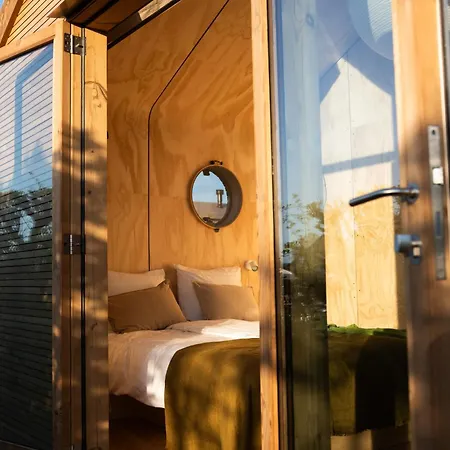 Luxe Wikkelhouse Met Hottub 'dompel' Hoogwoud